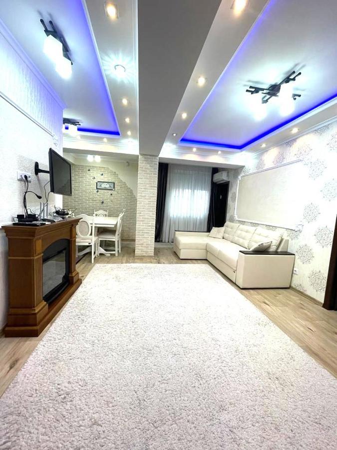 Large Apartment !!!Ciuflea Str. Chişinău Extérieur photo